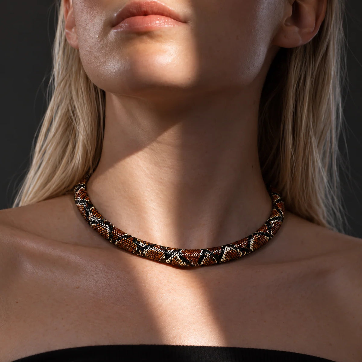 Nuvani™ — El Collar Serpiente Original